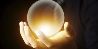 Illustration for article titled These 3 Methods of Finding Online Psychic Reading Will Make You Consult Them